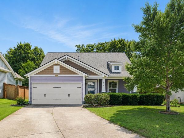 5497 Escalade Dr, Mount Juliet, TN 37122