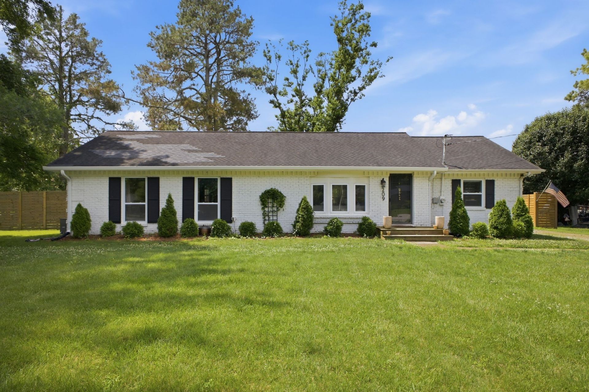 209 Stable Rd , Franklin, TN 37069 Main Photo