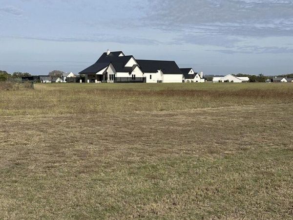 228 Interlaken ST , Fredericksburg, TX 78624