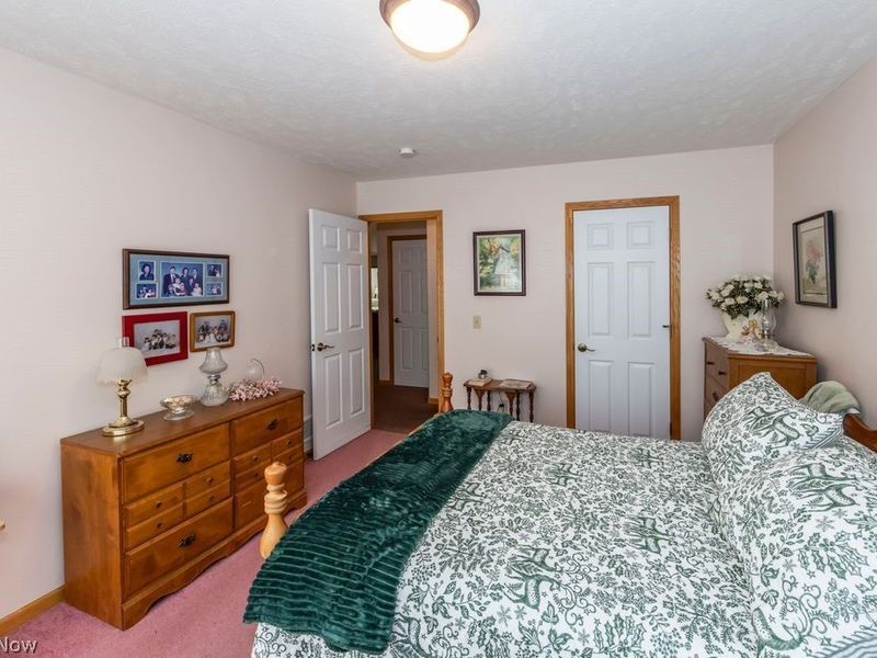 3069 Somerset Drive , Lakemore, OH 44312 Photo 22