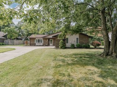 24875 Westwood Road , Westlake, OH 44145