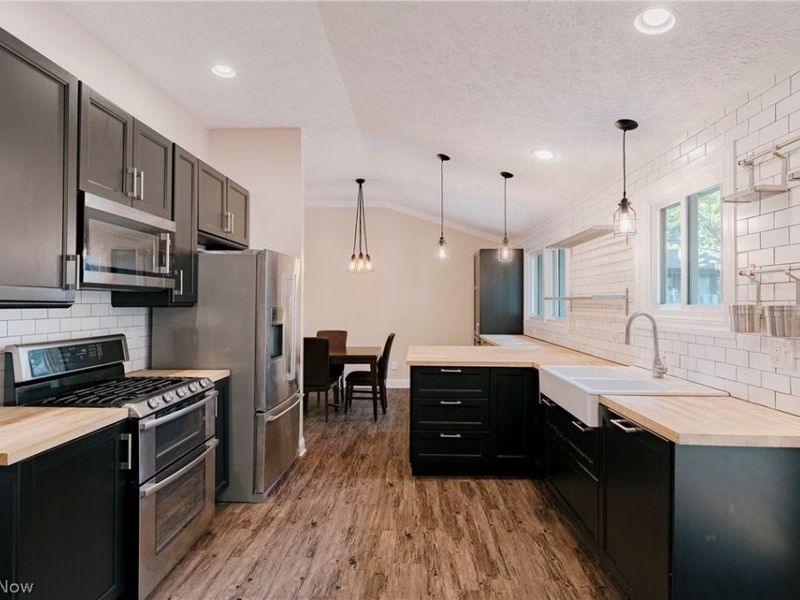 24875 Westwood Road , Westlake, OH 44145 Photo 10