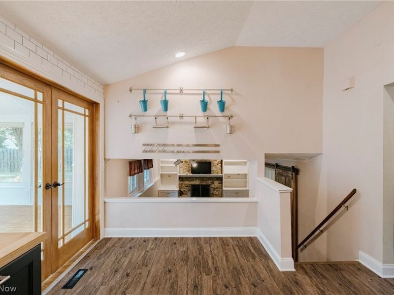 24875 Westwood Road , Westlake, OH 44145 Photo 12