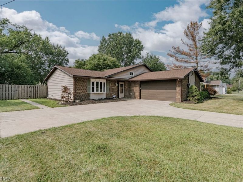 24875 Westwood Road , Westlake, OH 44145 Photo 2