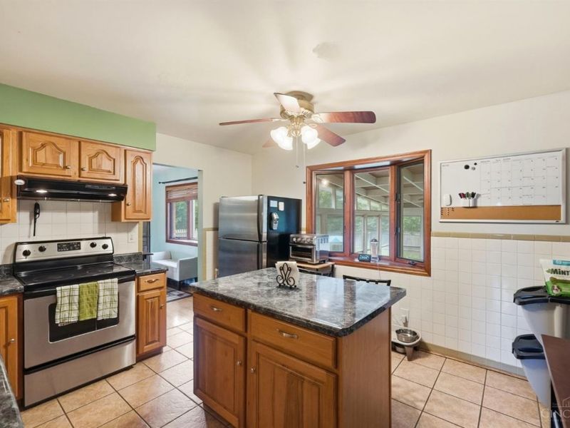 4486 Pinecroft Drive, Green Township, OH 45211 Photo 12