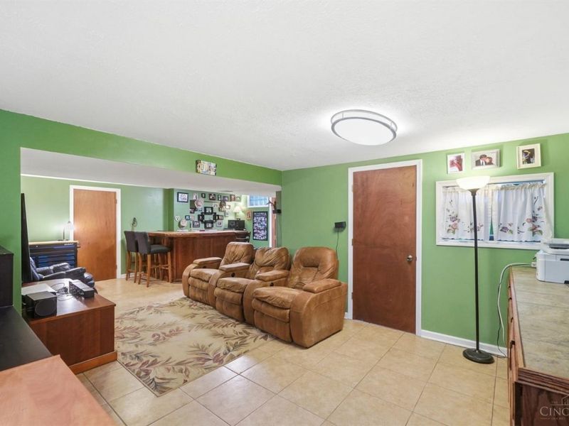 4486 Pinecroft Drive, Green Township, OH 45211 Photo 24