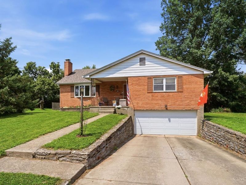 4486 Pinecroft Drive, Green Township, OH 45211 Photo 3