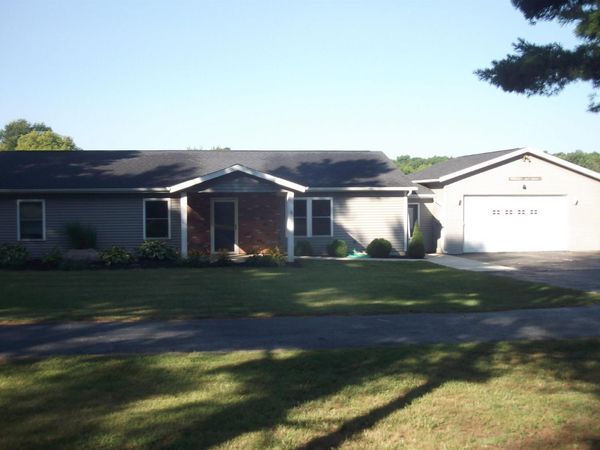 3825 E Peachy Road, Fremont, IN 46737