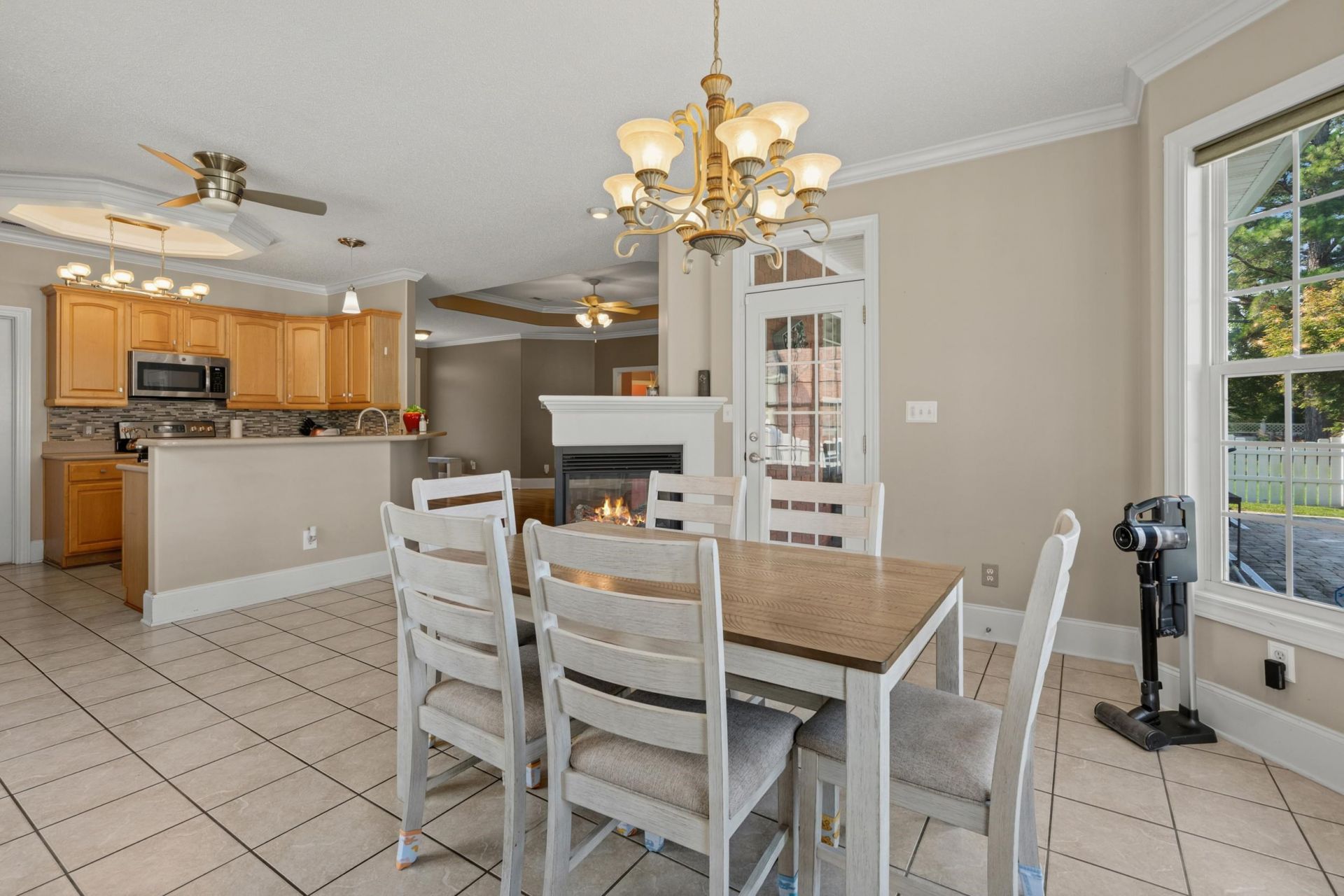2452 Covington Dr.  Photo 17