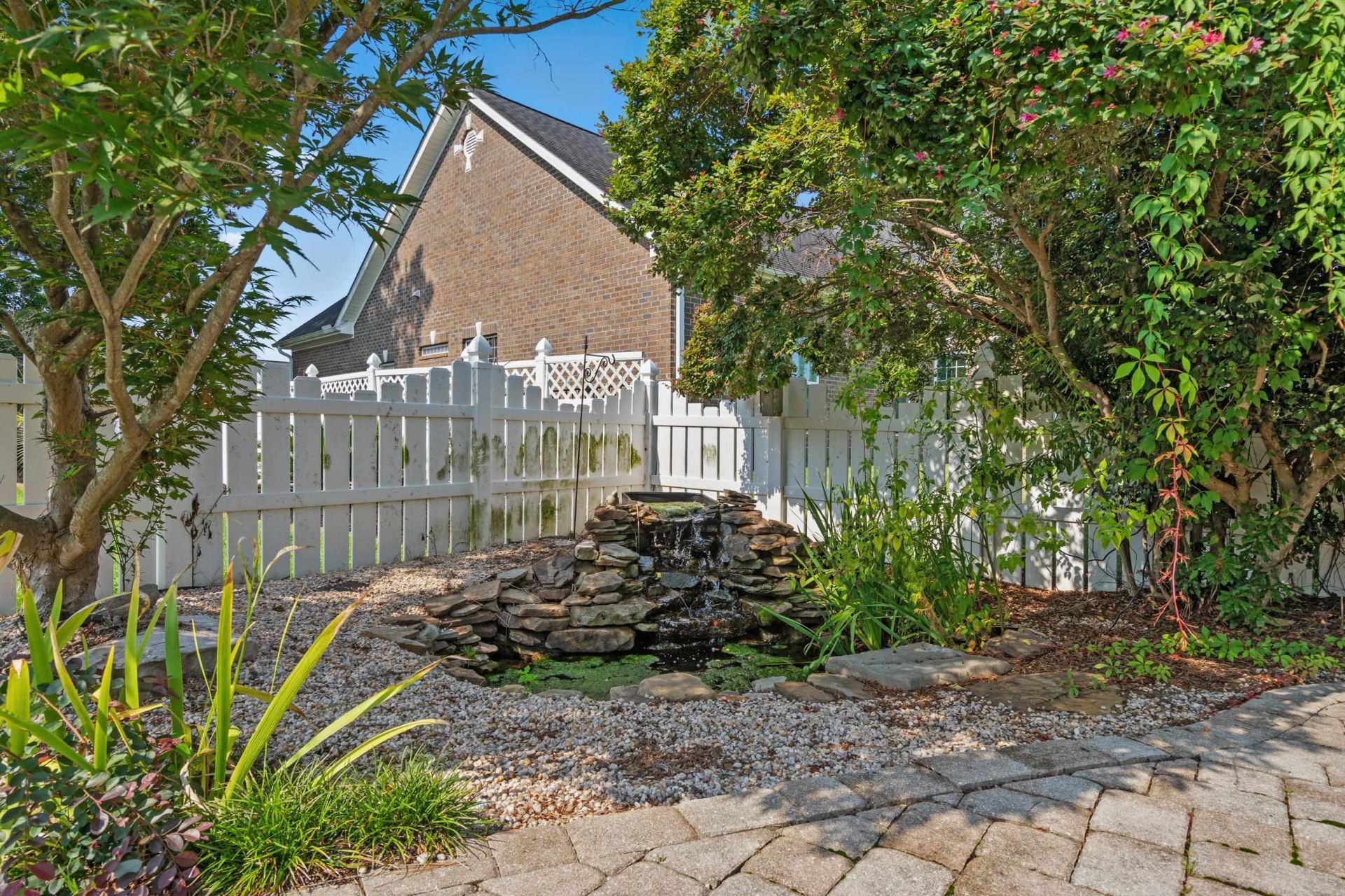 2452 Covington Dr.  Photo 32