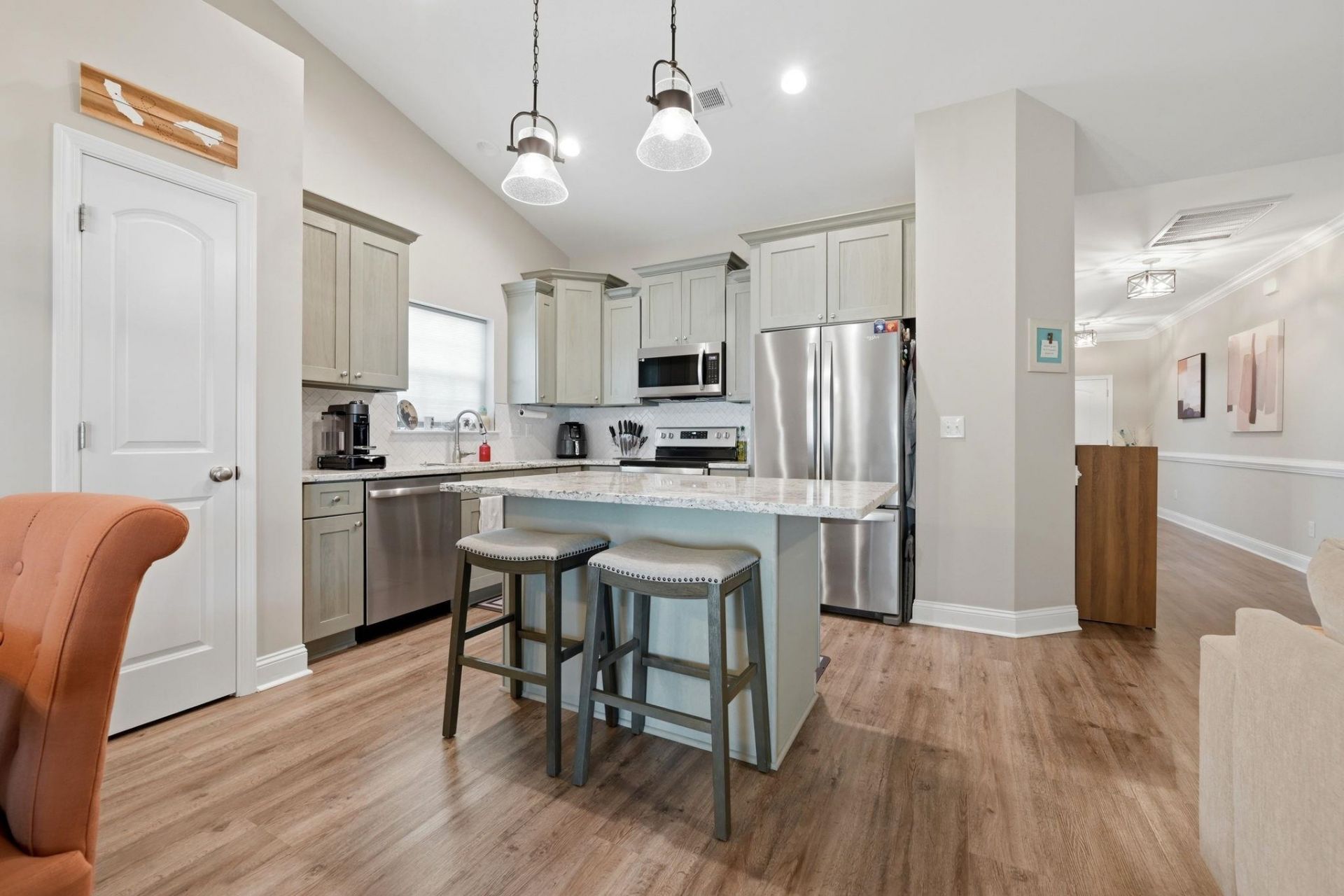359 Dunbarton Ln. Photo 6