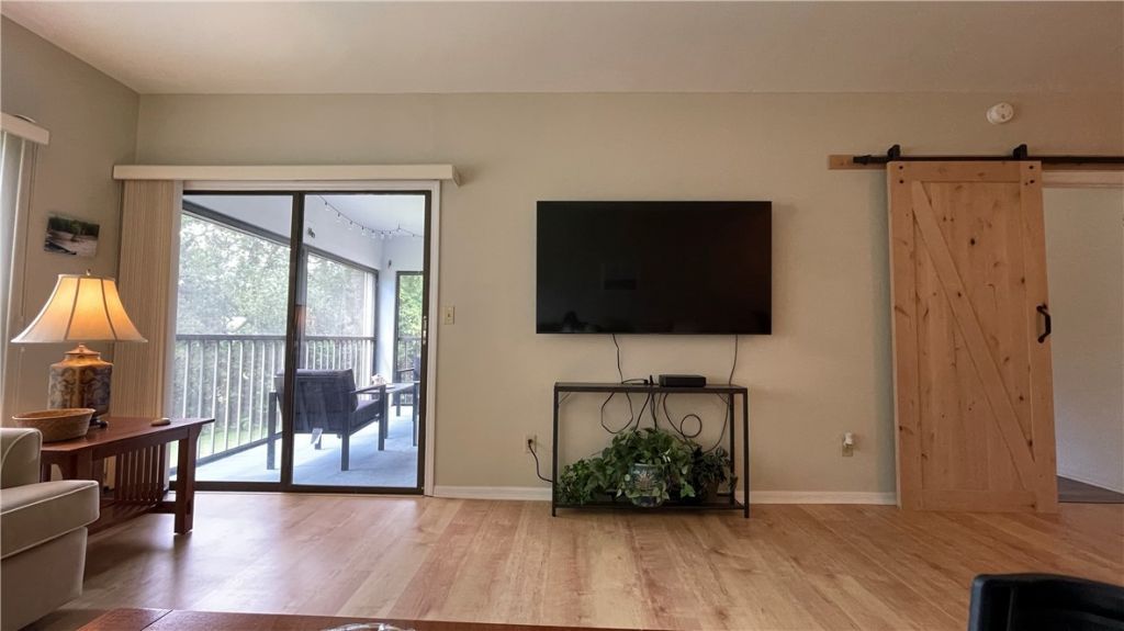 6175 S Mirror Lake Drive, Unit 207, Sebastian, FL 32958 Photo