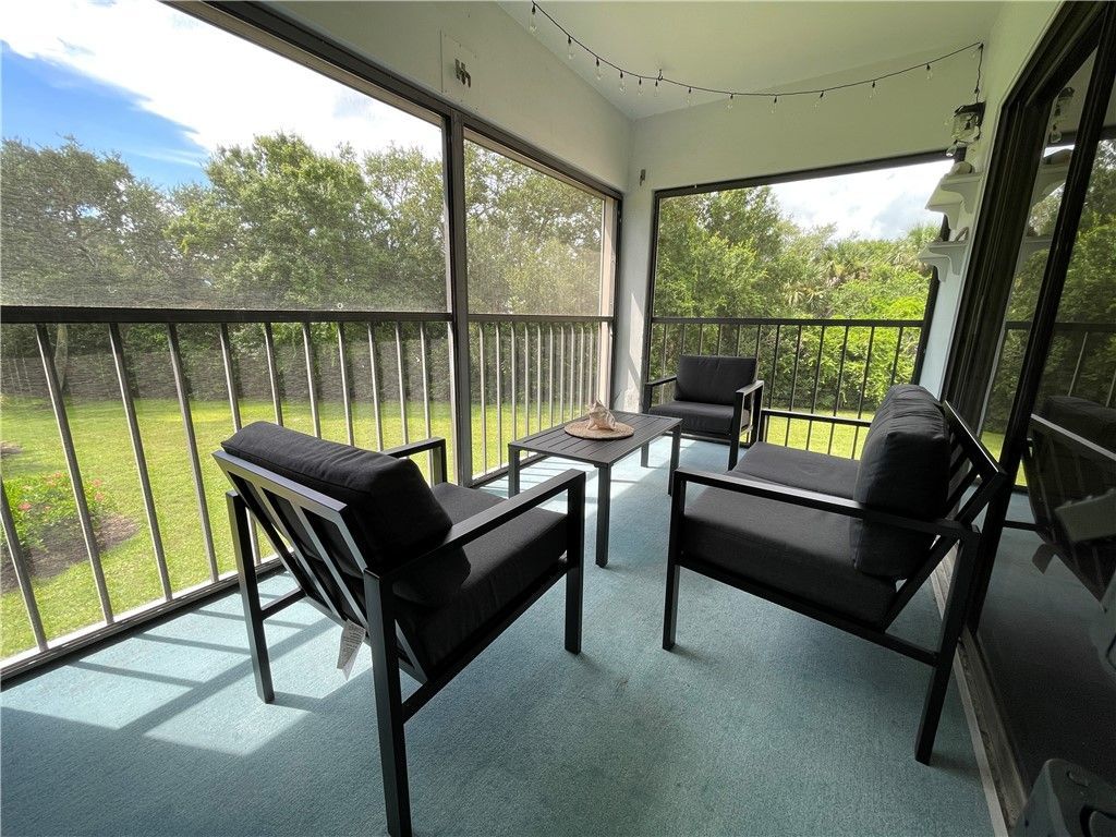 6175 S Mirror Lake Drive, Unit 207, Sebastian, FL 32958 Photo