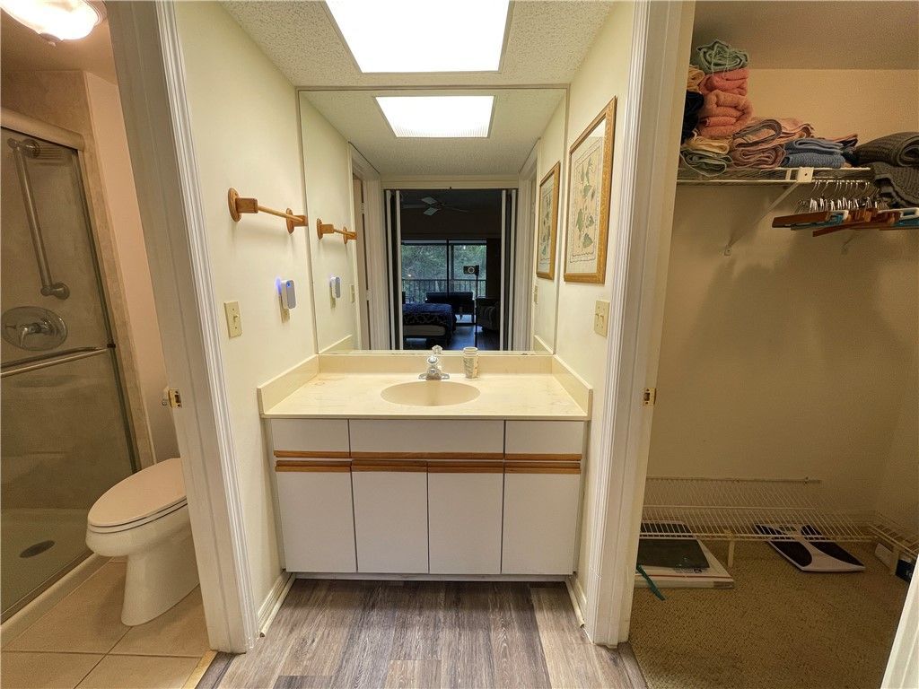 6175 S Mirror Lake Drive, Unit 207, Sebastian, FL 32958 Photo