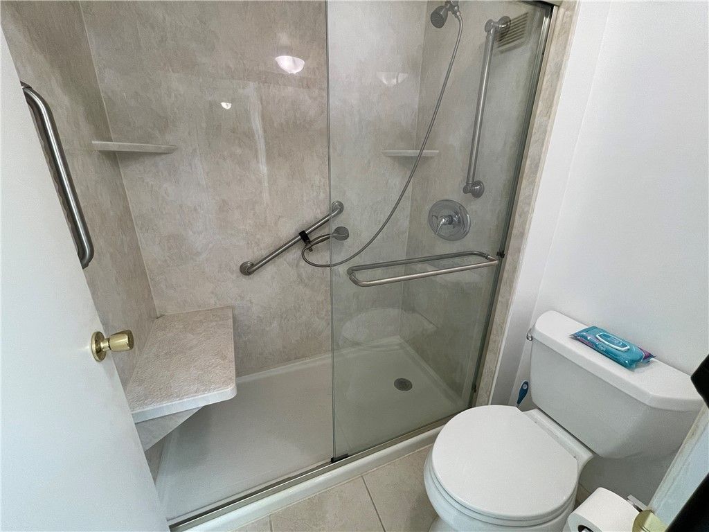 6175 S Mirror Lake Drive, Unit 207, Sebastian, FL 32958 Photo