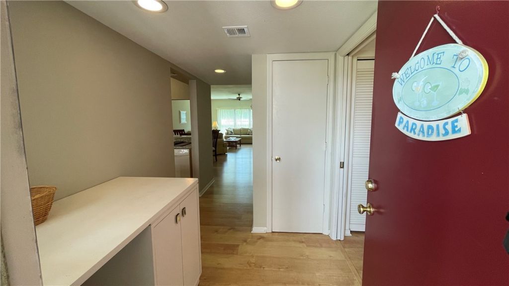 6175 S Mirror Lake Drive, Unit 207, Sebastian, FL 32958 Photo