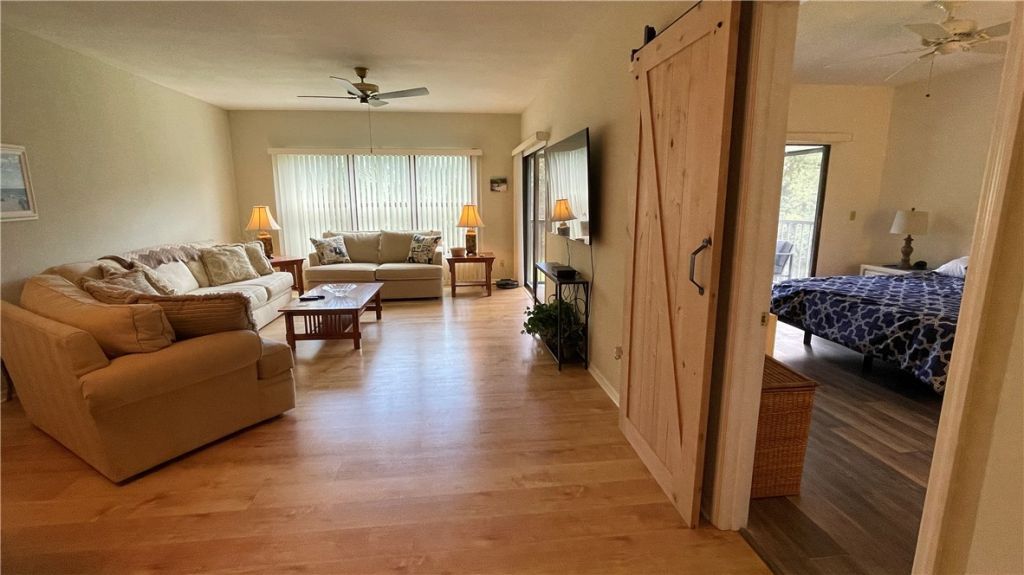 6175 S Mirror Lake Drive, Unit 207, Sebastian, FL 32958 Photo