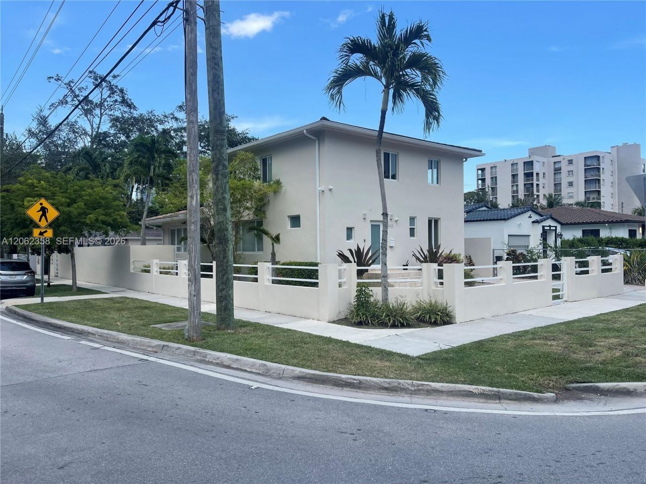 383 SW 25th Rd , Miami, FL 33129 Photo