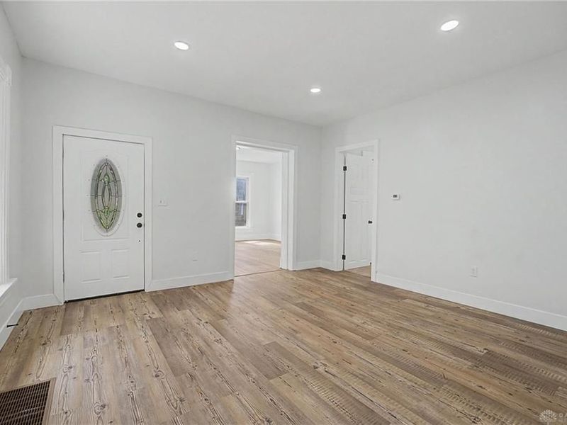 104 N Harbine Avenue, Dayton, OH 45403 Photo 9