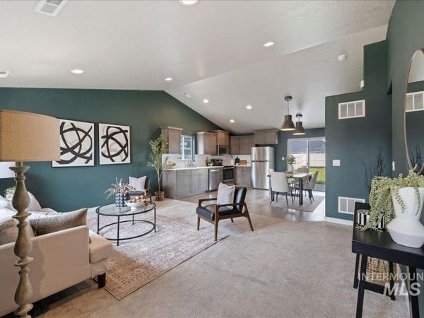 5702 E Milam St, Nampa, ID 83687
