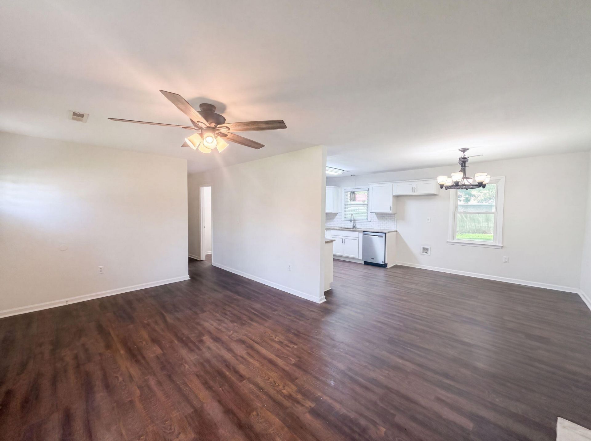 1110 Stuart Drive Photo 6