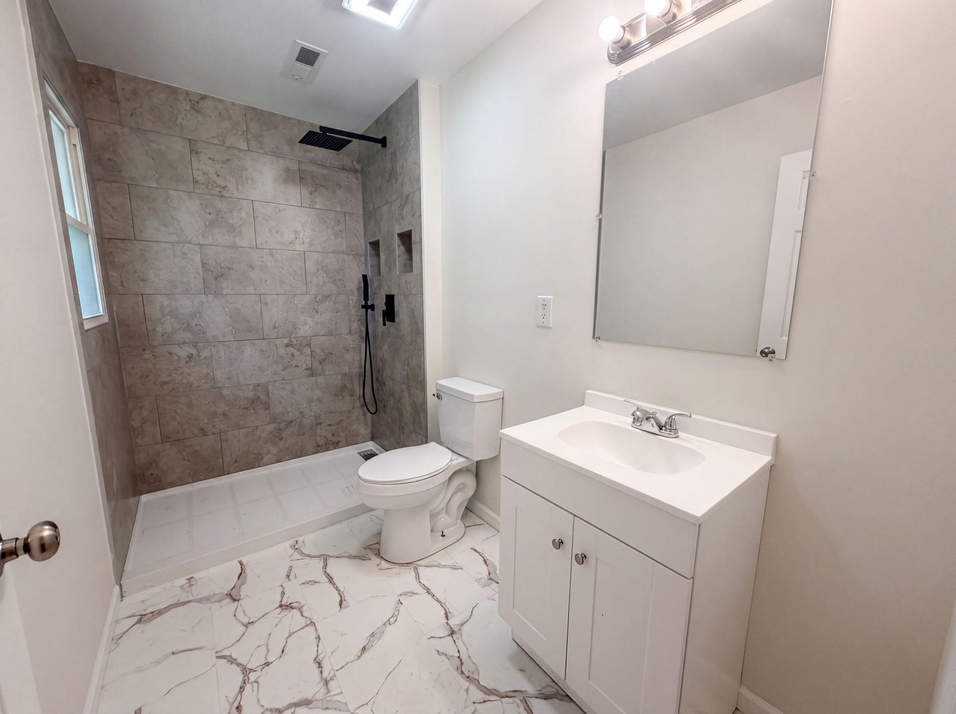 1110 Stuart Drive Photo 9