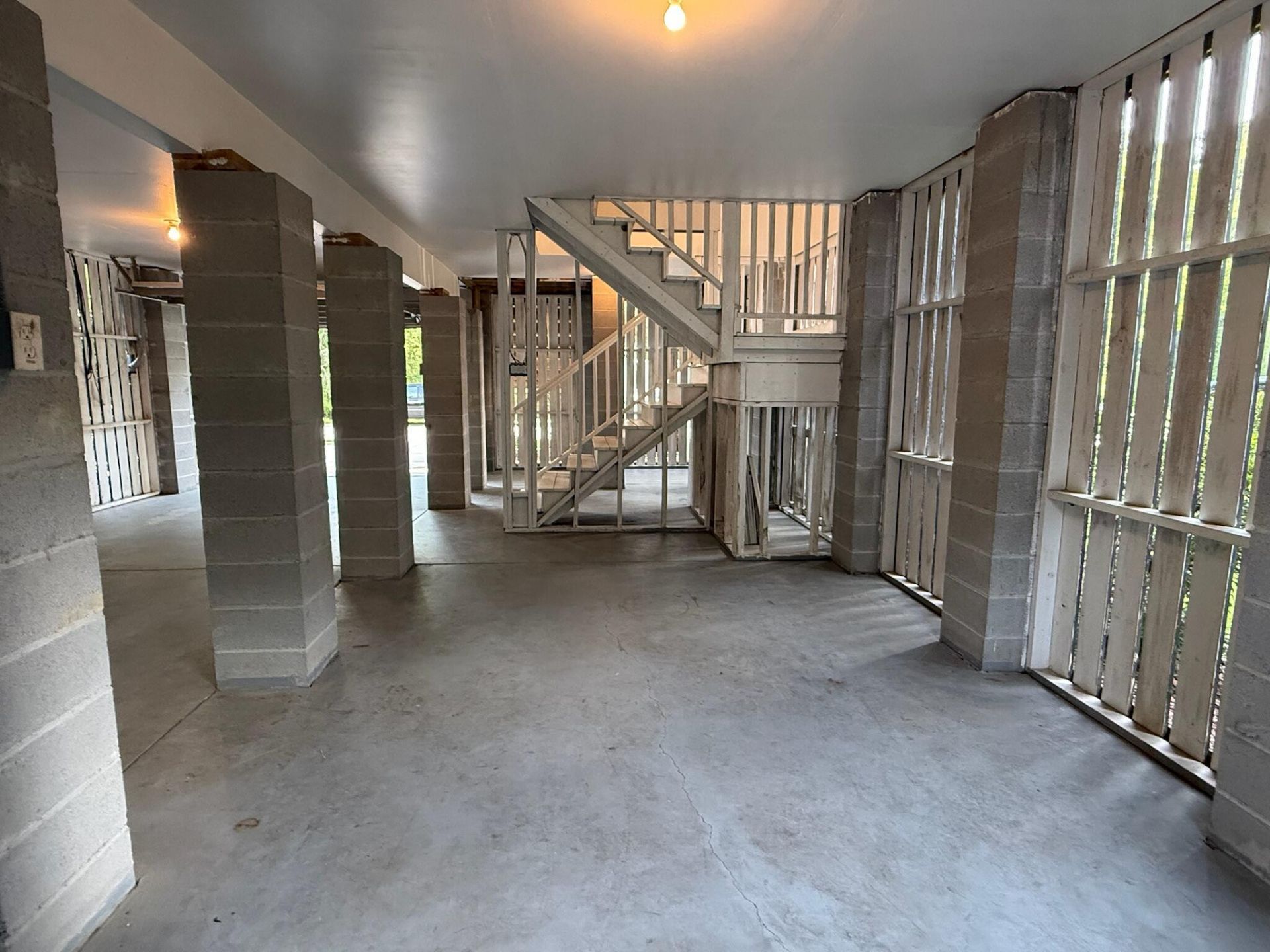 120 Clouter Creek Drive Photo 12