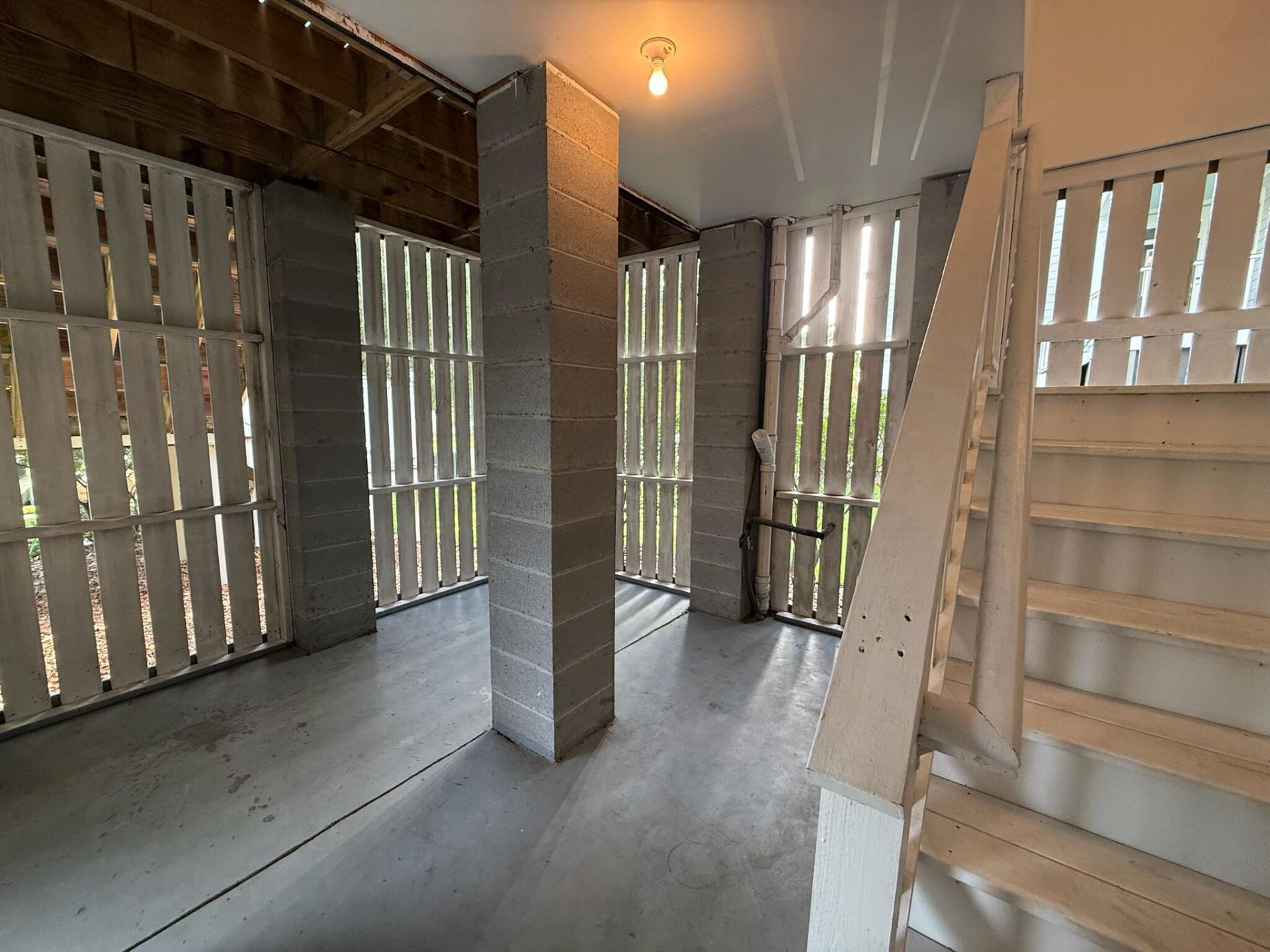 120 Clouter Creek Drive Photo 13