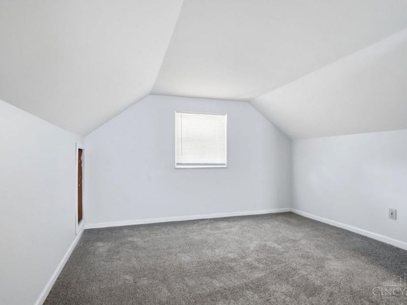 2945 Royal Glen Drive, Colerain Township, OH 45239 Photo 18