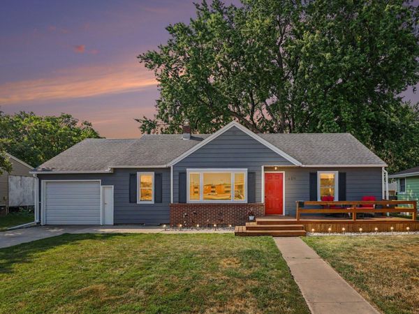 409 W Dodge Street , Luverne, MN 56156