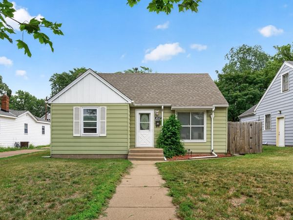 4537 6th Street NE, Columbia Heights, MN 55421