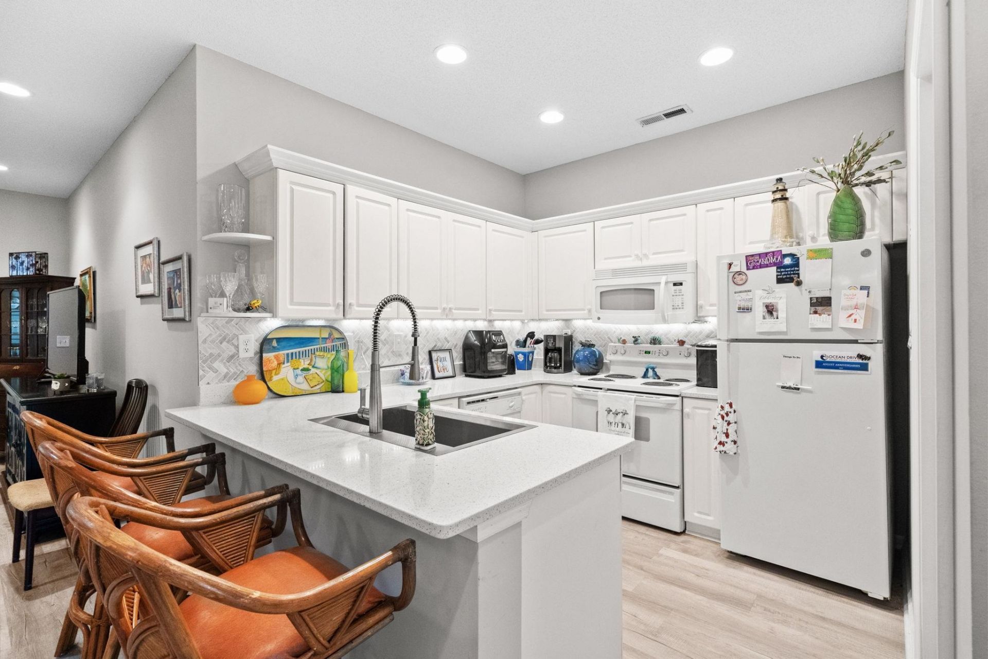 4662 Lightkeepers Way Photo 16