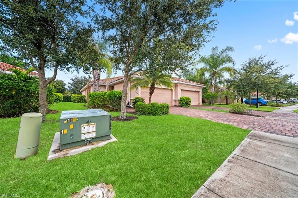 2036 Wellington St, Naples, FL 34120 Photo