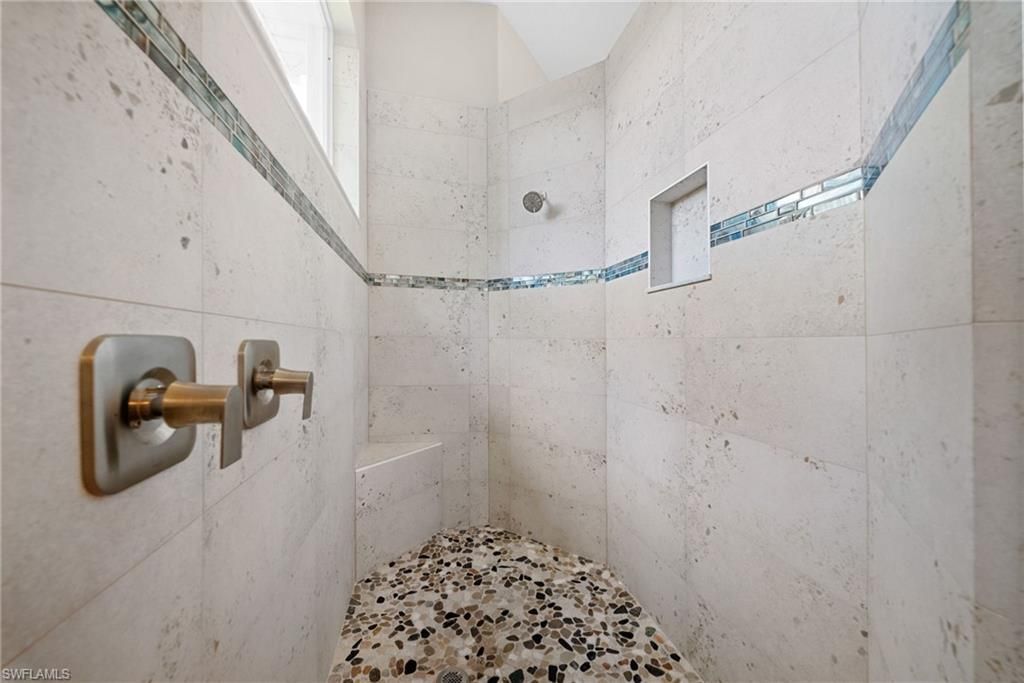 9069 The Lane, Naples, FL 34109 Photo