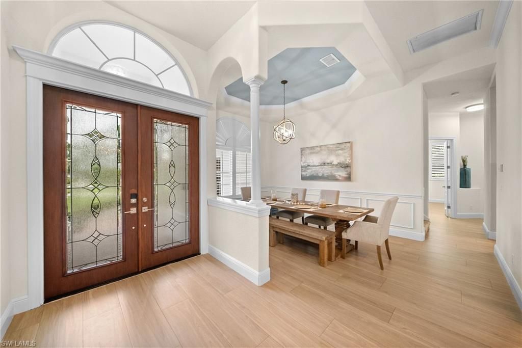 9069 The Lane, Naples, FL 34109 Photo