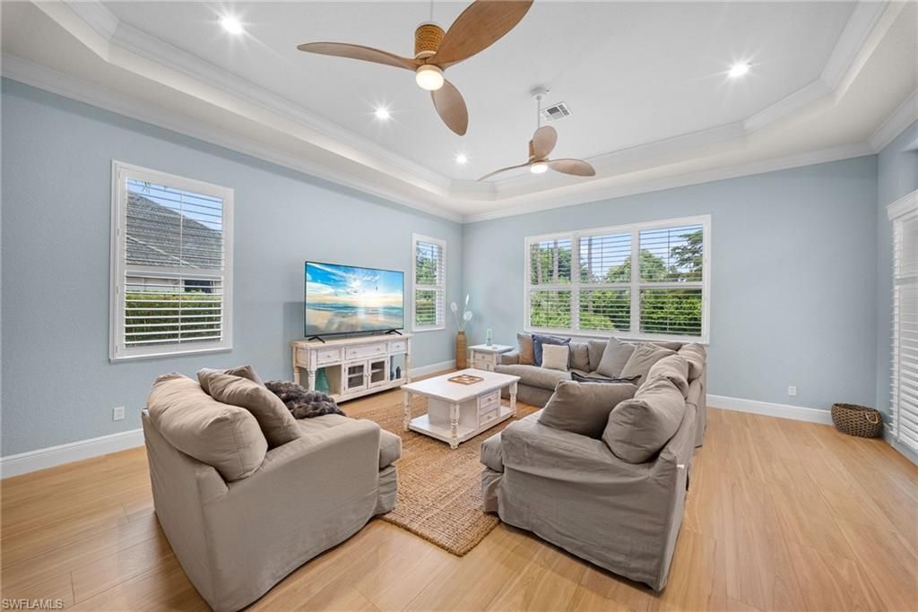 9069 The Lane, Naples, FL 34109 Photo
