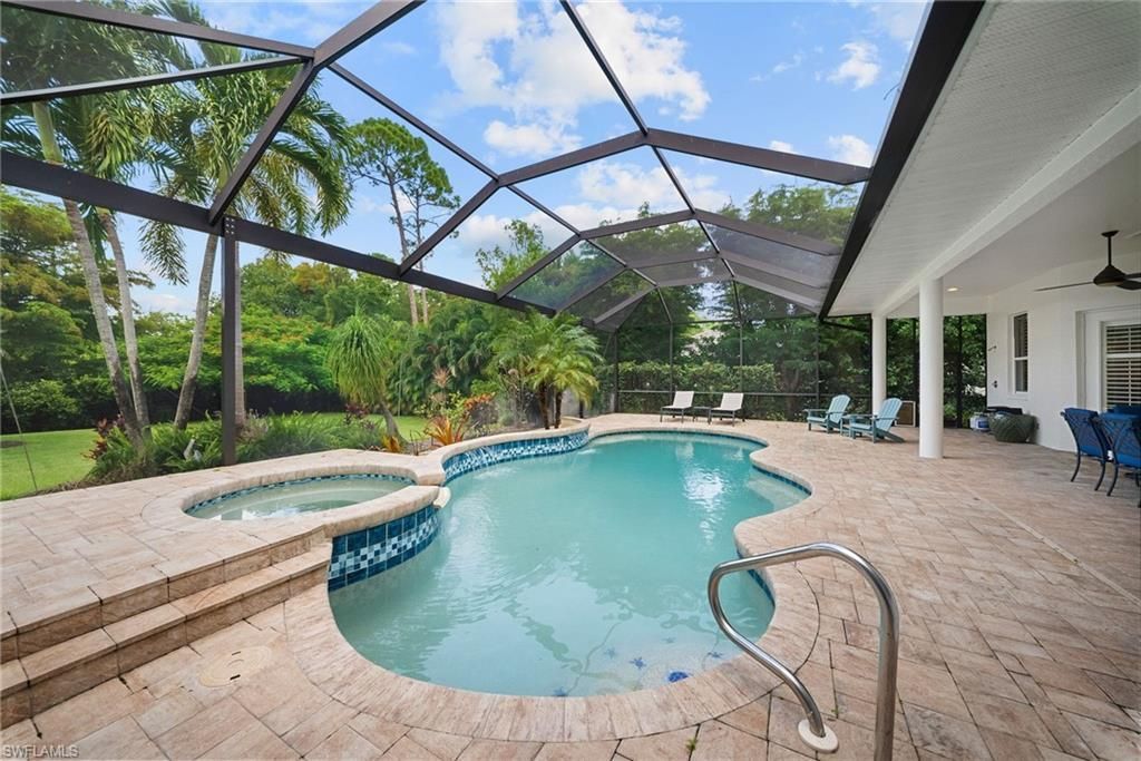 9069 The Lane, Naples, FL 34109 Photo