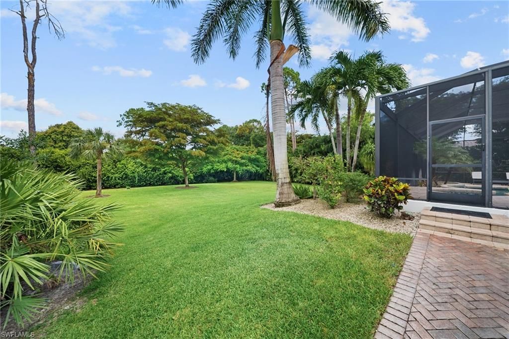 9069 The Lane, Naples, FL 34109 Photo