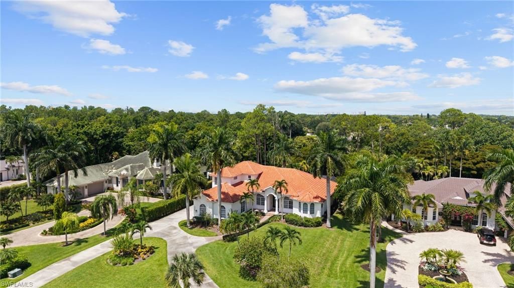 9069 The Lane, Naples, FL 34109 Photo