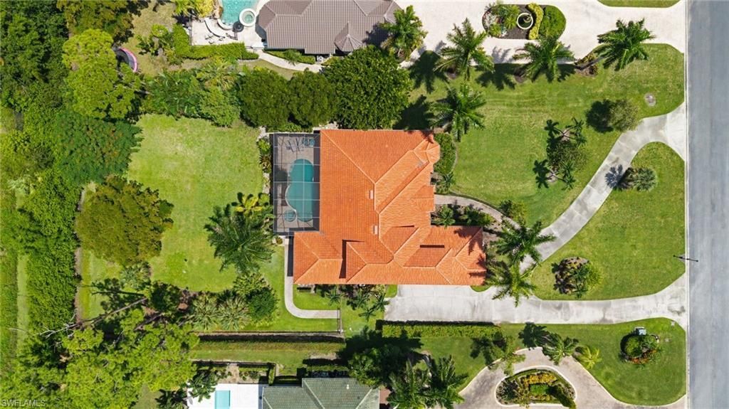 9069 The Lane, Naples, FL 34109 Photo