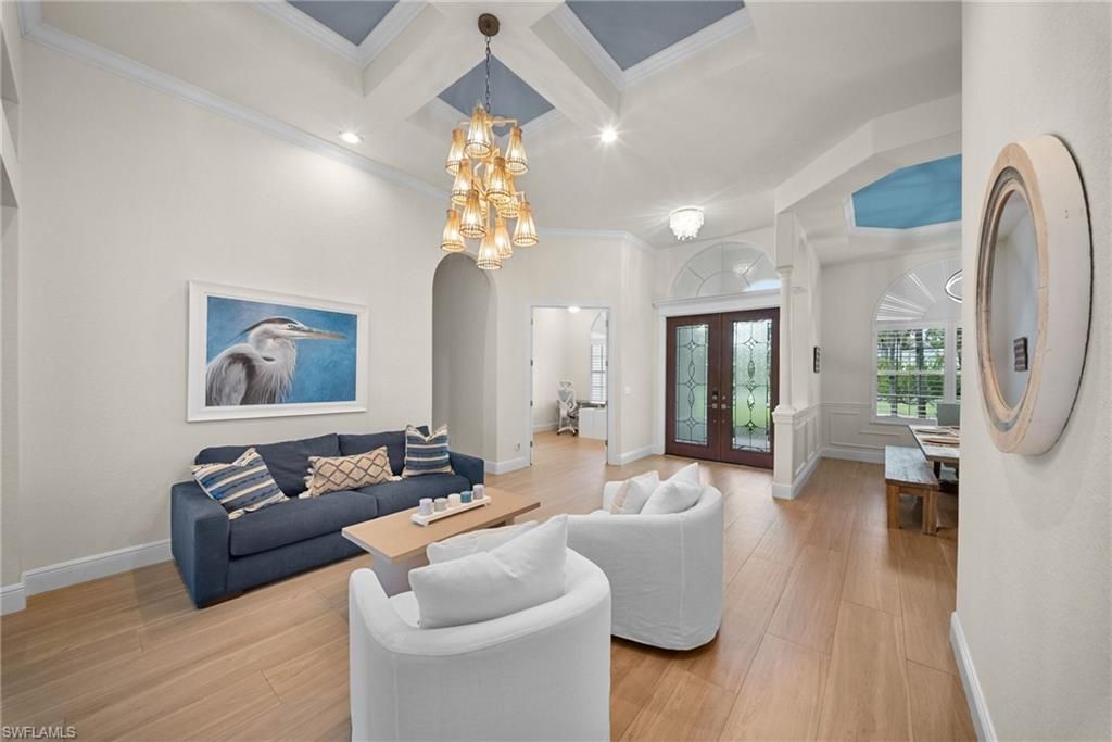 9069 The Lane, Naples, FL 34109 Photo