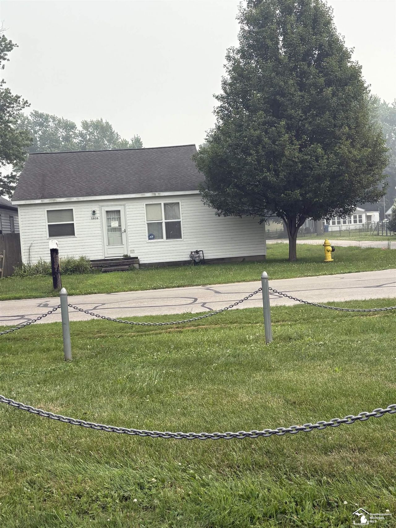 5808 Lakeview Street, Newport, MI 48166 Main Photo