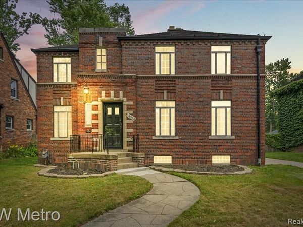 14554 Woodmont Avenue , Detroit, MI 48227