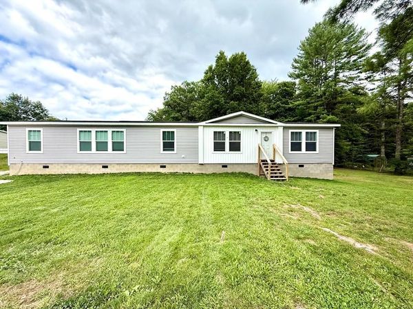 322 Pinewood Drive, SHADY SPRING, WV 25918