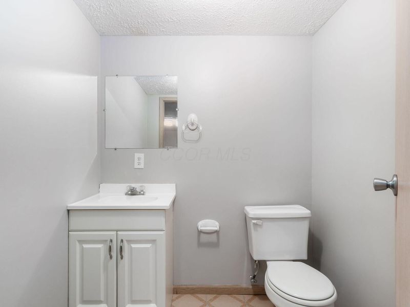 4103 Parkcove Drive, Columbus, OH 43230 Photo 21