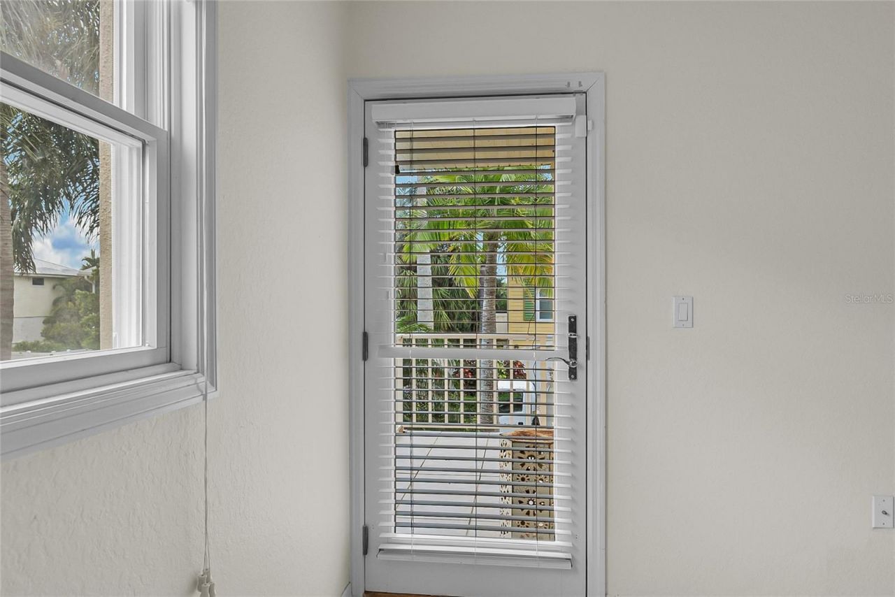 614 Norton Street, Longboat Key, FL 34228 Photo