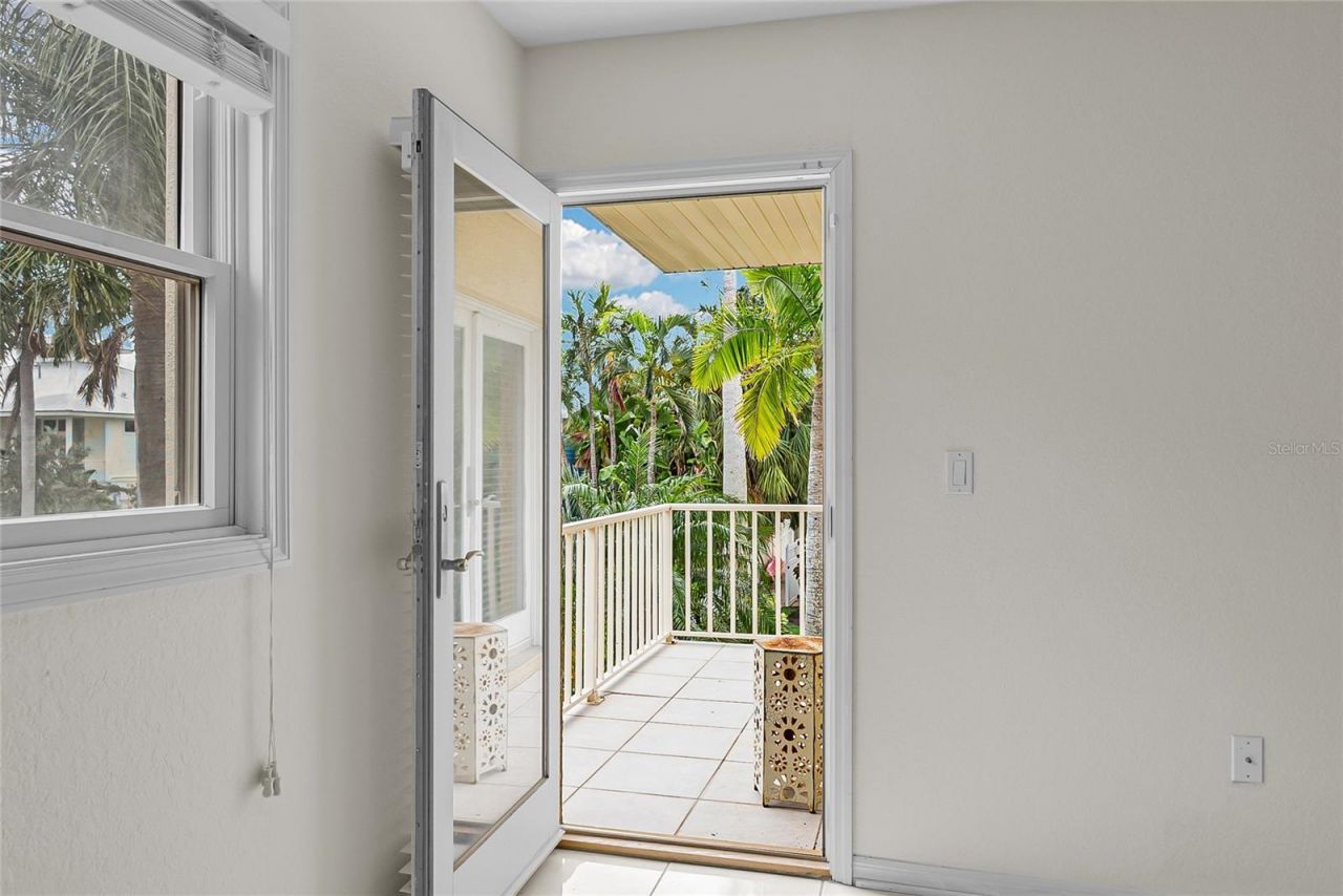 614 Norton Street, Longboat Key, FL 34228 Photo