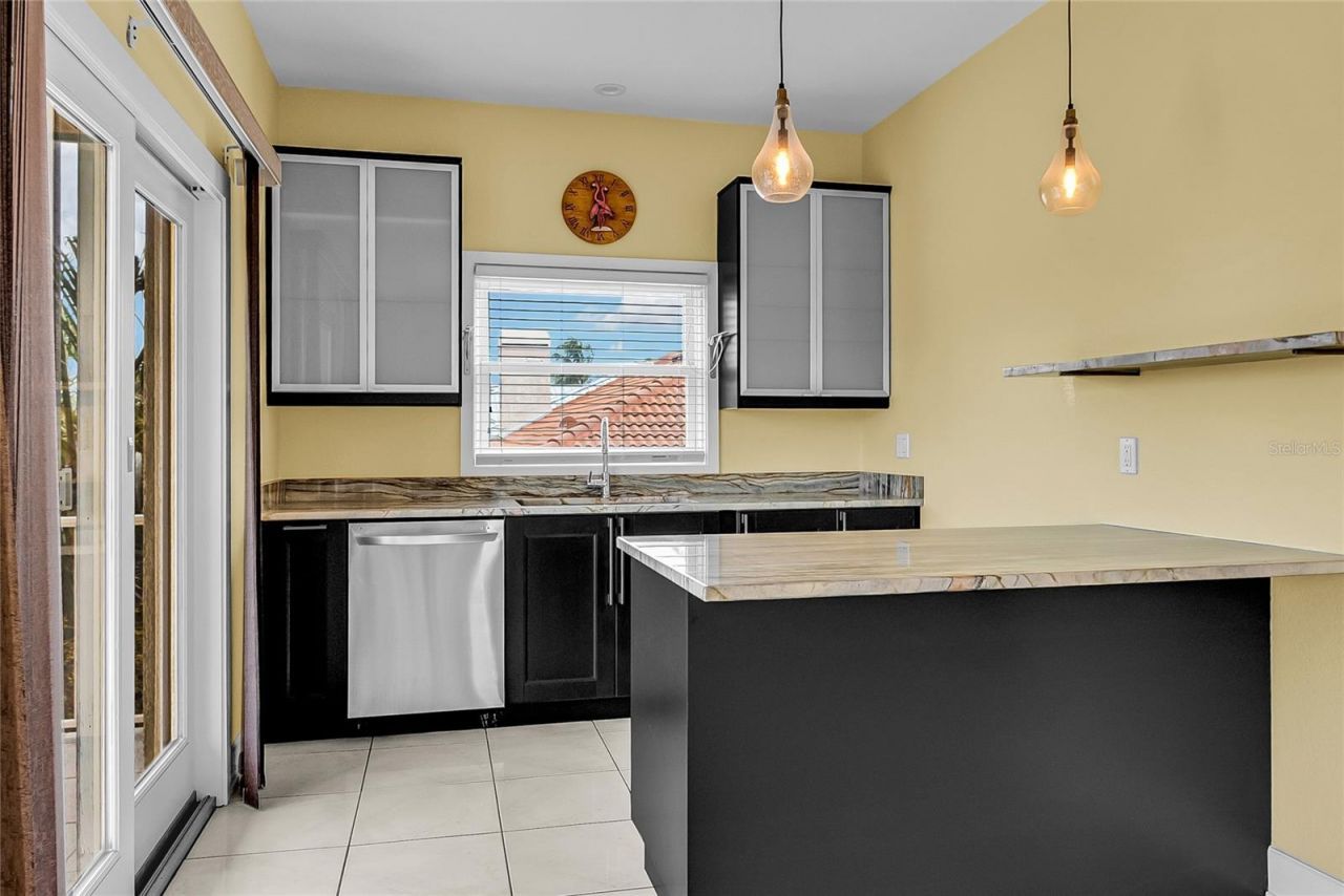 614 Norton Street, Longboat Key, FL 34228 Photo