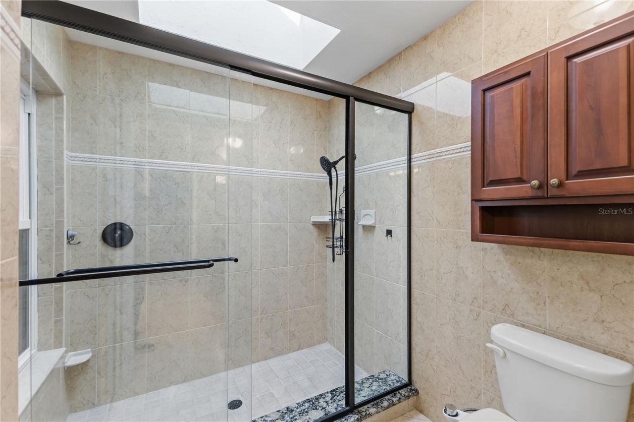 12580 Frank Drive N, Seminole, FL 33776 Photo