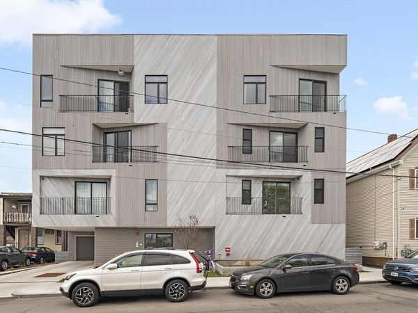 211 Condor, Unit 8, Boston, MA 02128